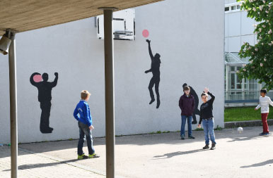 Bilder Schulgelände Lindachschule Jesingen