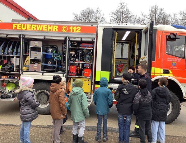 Ausflug zur Jesinger Feuerwehr Bild